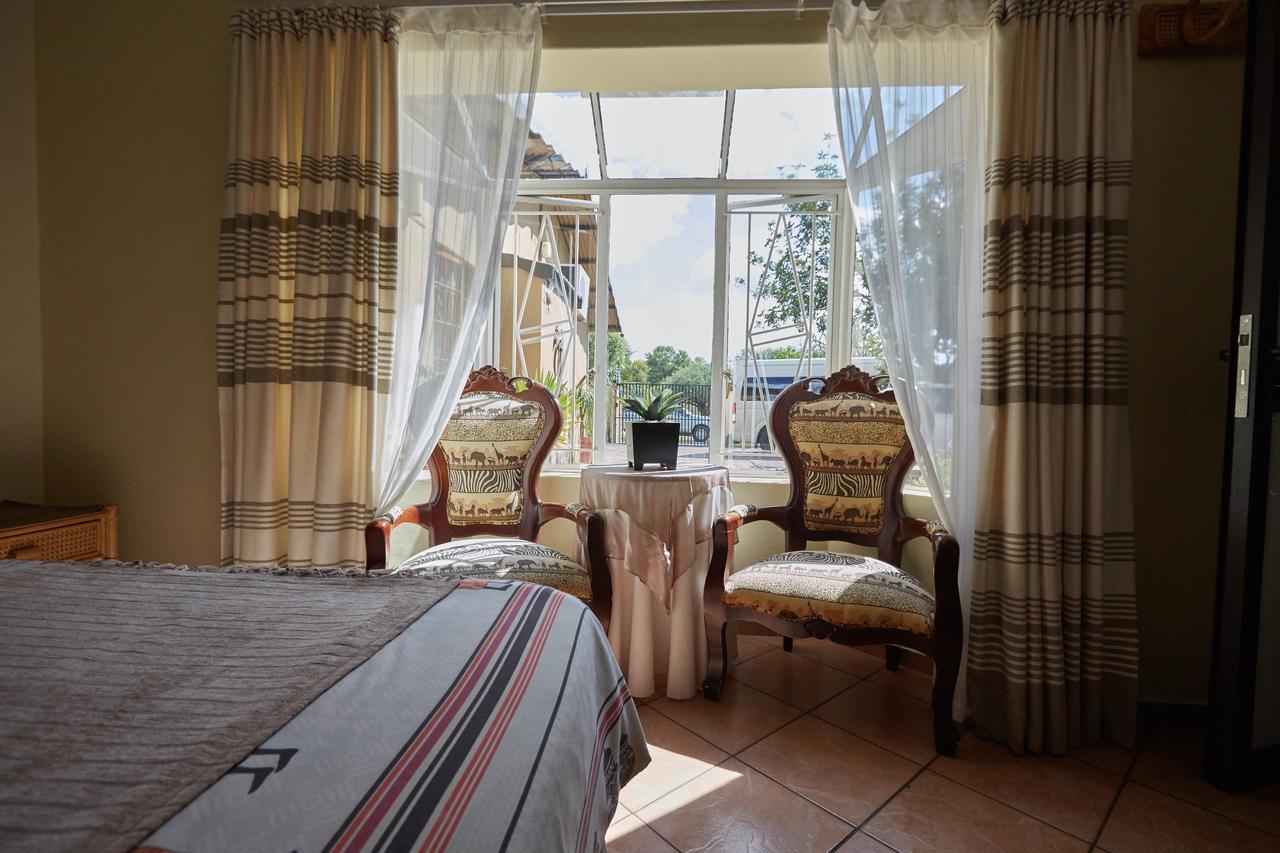 ווינדהוק African Kwela Guest House מראה חיצוני תמונה