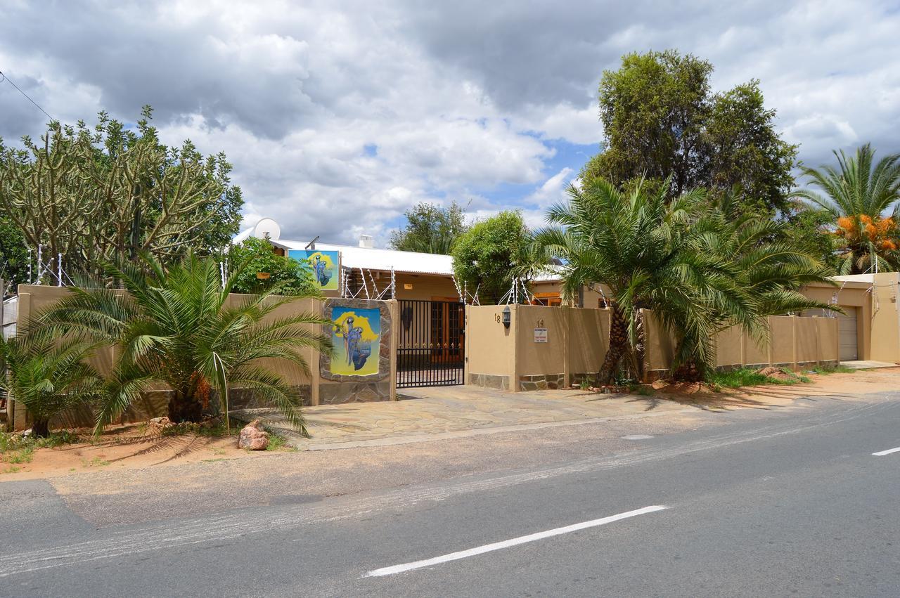 ווינדהוק African Kwela Guest House מראה חיצוני תמונה